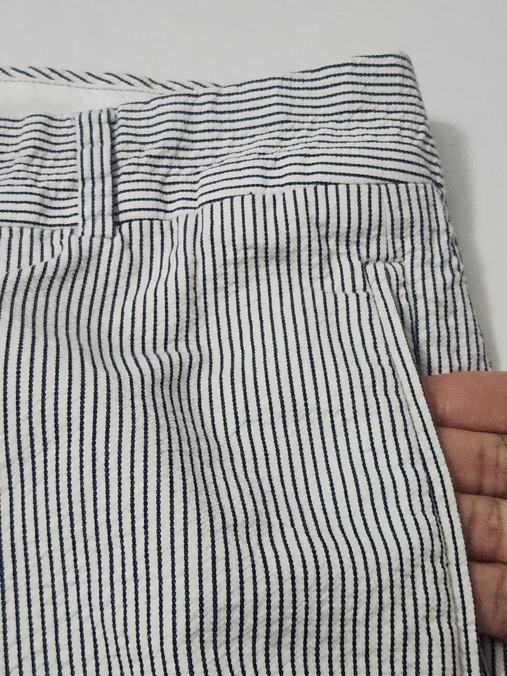 J.Crew City Fit Shorts Navy White Pinstripe Cotton Size 8 Coastal Preppy